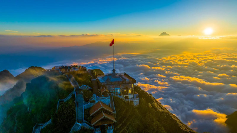 Nóc nhà đông dương